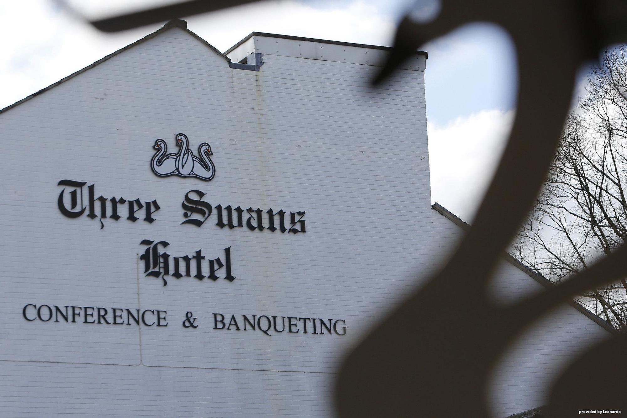 The Three Swans Hotel, Market Harborough, Leicestershire Exterior photo